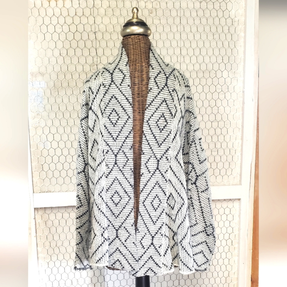BillaBong Sweater